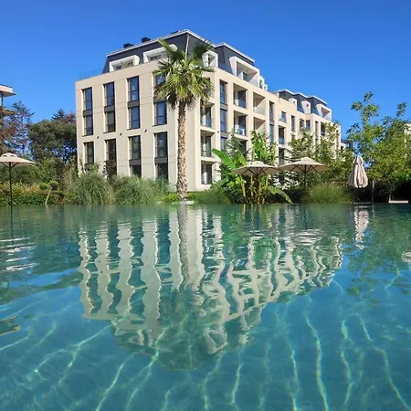 Appartamento Azur Alegria Luxury With Pool Access Saints Constantine and Helena