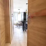 شقة Azur Alegria Luxury With Pool Access سينتس قسطنطين وهيلينا