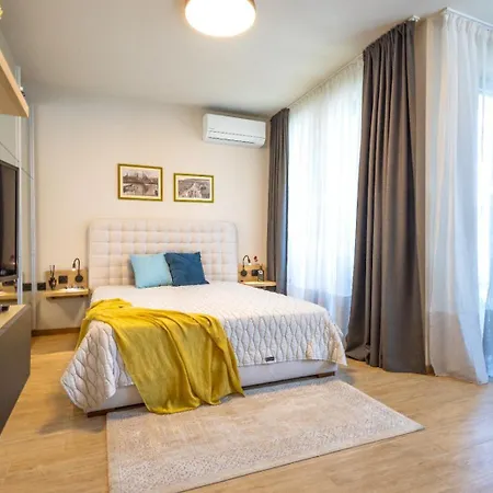 Azur Alegria Luxury With Pool Access Апартаменти *